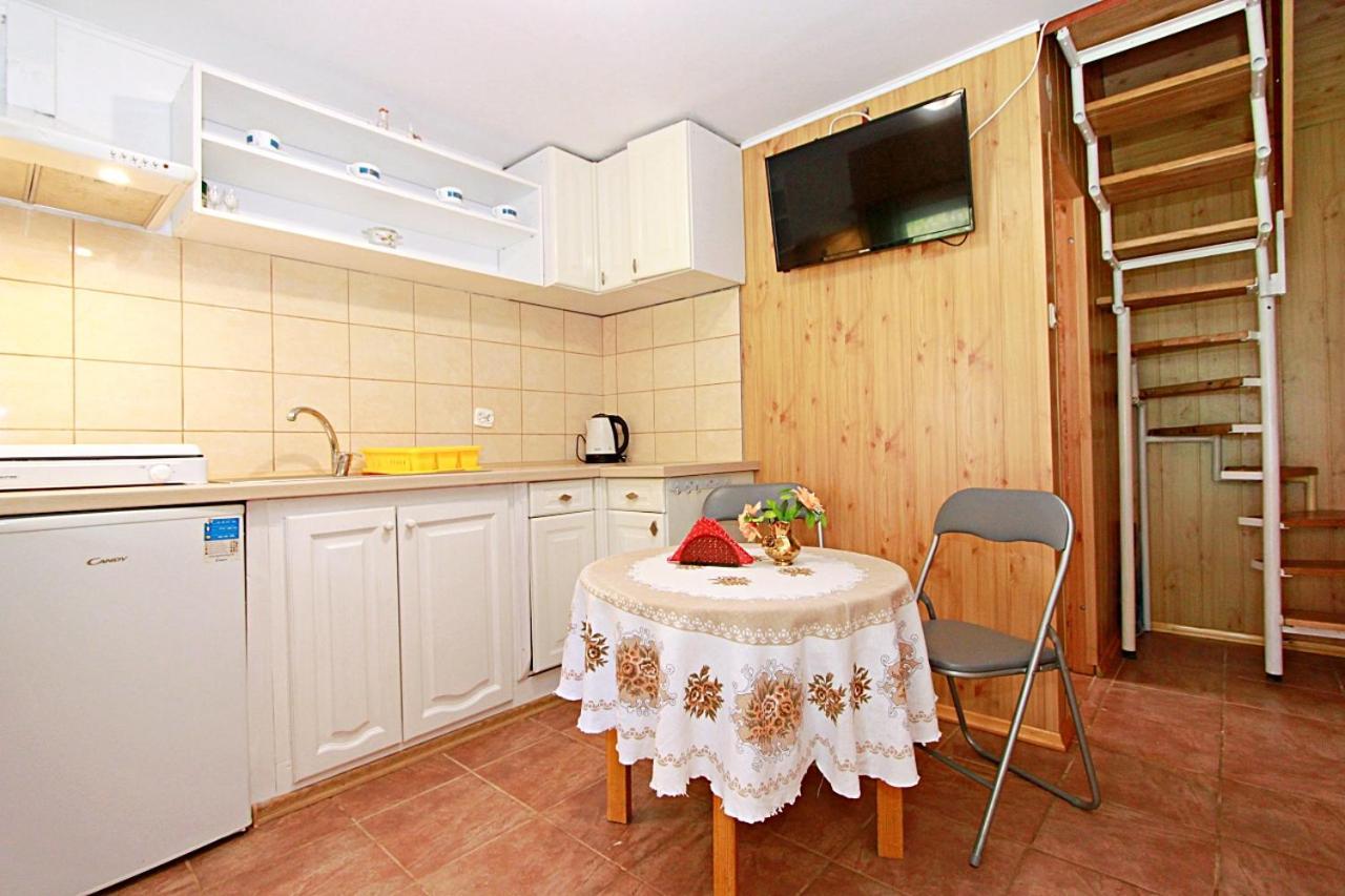 Domki Wczasowe Mazury - Ferienhaus Masuren - Do 12 Osob - Idealny Dla Grup Dluzek Exterior photo